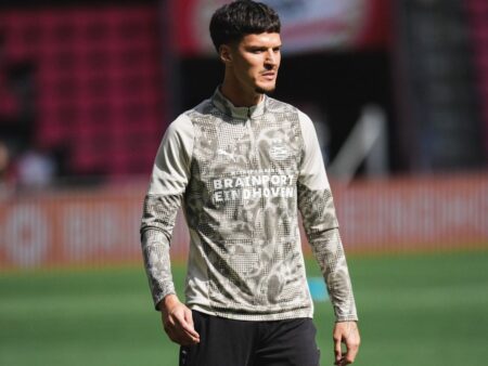 „LIVE PSV – Groningen: Debut pentru Dennis Man”