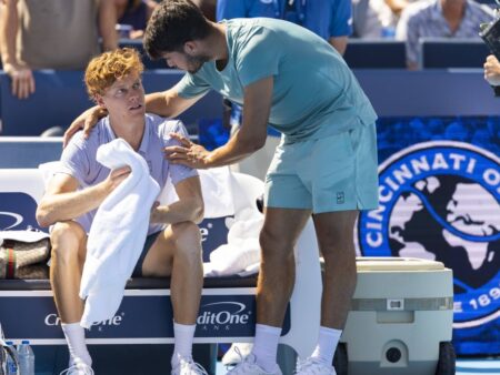 Cuvintele lui Alcaraz, când a realizat că va câștiga trofeul de la Cincinnati după abandonul lui Sinner