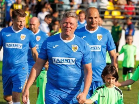 Tibor Selymes a semnat cu un club de renume și a fost prezentat oficial.