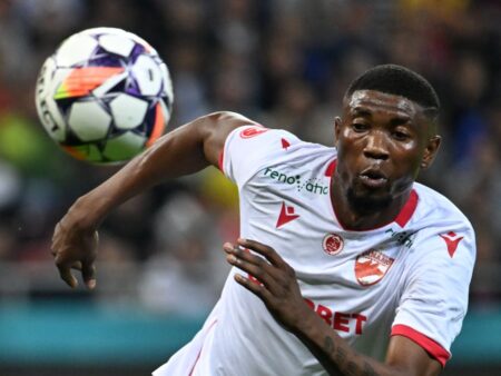 „Va fi ciudat să-l vezi pe Politic îmbrăcat în tricoul FCSB? Răspunsul lui Kennedy Boateng”