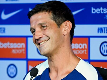 Toți ochii asupra lui Chivu: Inter – Torino, la ora 21:45, marchează debutul său pe banca milanezilor în Serie A