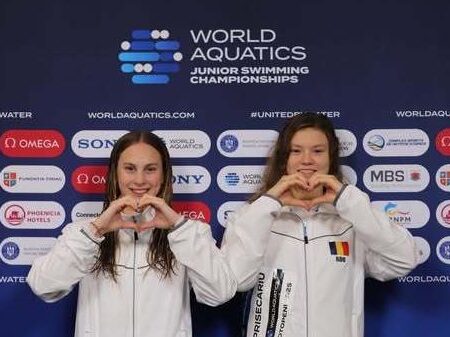Daria Silișteanu și Aissia Prisecariu, în finala probei de 100 m spate la CM de la Otopeni