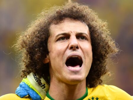 Surpriză de mari dimensiuni! David Luiz s-a întors în Europa și va fi coleg cu un jucător român.