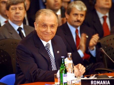 „Emil Constantinescu l-a întrebat dacă are credință în Dumnezeu; eu l-aș fi întrebat altceva”
