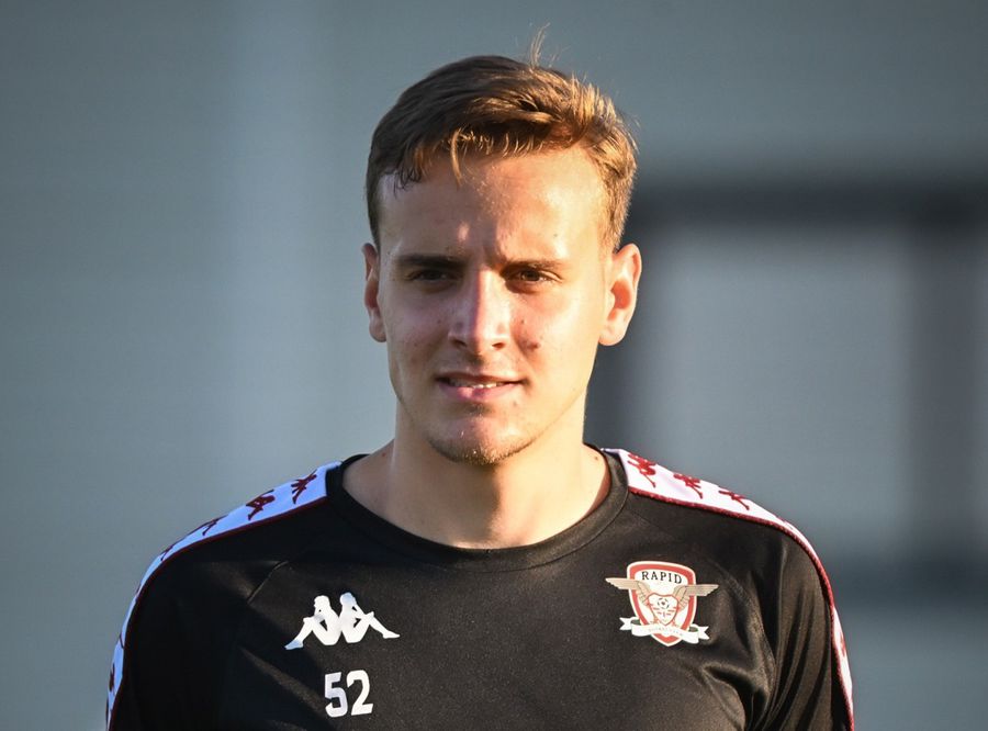 Christos Papadopoulos a impresionat la antrenamentele Rapidului Costel Gâlcă a găsit mijlocaș pentru Rapid » Mutarea poate deveni definitivă în scurt timp