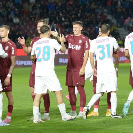 A tăiat în carne vie! FCSB face trei schimbări la pauza meciului cu CFR Cluj