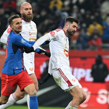 Universitatea Craiova l-a găsit pe înlocuitorul lui Nicușor Bancu! Jucătorul se întoarce în Superligă.