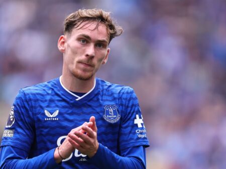 Strălucire pe teren: Everton – Brighton, un gol spectaculos cu un șut fantastic!