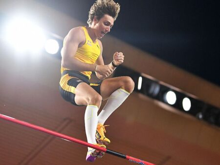 Extraterestrul Duplantis a reușit din nou! A 13-a minune: record mondial la Budapesta cu o săritură impresionantă.