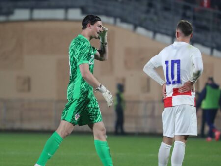 FCSB are o rivală de afaceri cu miliardarii! Portarul croat a semnat cu cel mai bogat club din Italia.