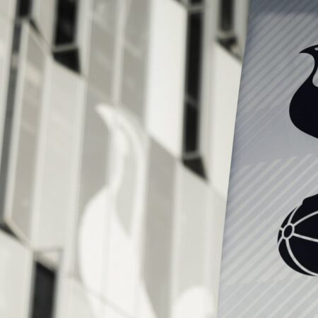 A semnat cu Tottenham! Mișcarea surpriză a echipei unde joacă și Radu Drăgușin