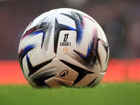 Ligue 1, exclusiv pe VOYO! Urmărește campionatul Franței în România, de pe orice dispozitiv și din orice colț al țării.