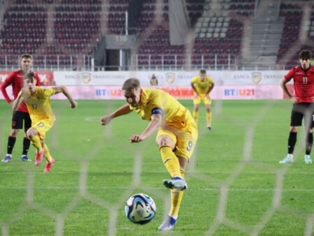 Louis Munteanu, îndemnat să opteze pentru un transfer la Valencia: „În Franța se joacă mai dur, în Spania e un fotbal mai elegant”