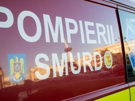 Accident grav la Campionatul Național de Rally Cross: O roată s-a desprins dintr-un bolid și a rănit doi spectatori.
