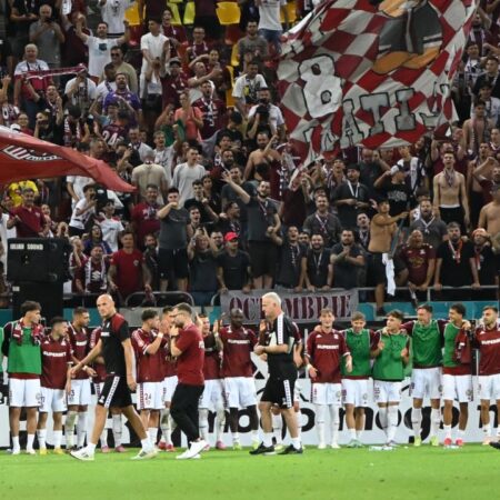 Rapidiștii critică dur conducerea după remiza cu FCSB: „O glumă proastă ce ne face să ne smulgem părul. Cât timp mai tolerăm această incompetență?”