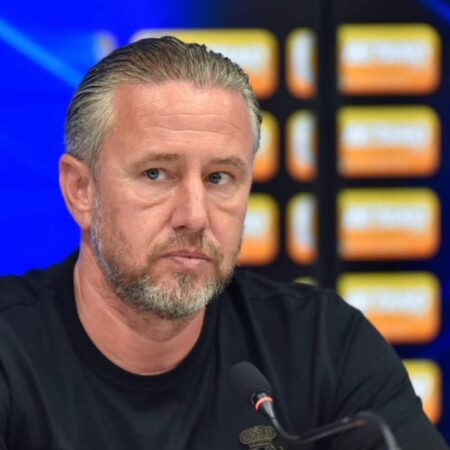 „Cutremur” în Sudan: „Reghecampf poate pleca!”. Cererea românului, șocantă pentru arabi.