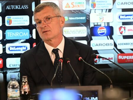Ioan Ovidiu Sabău își arată respectul după meciul Farul – U Cluj: „Toată aprecierea și respectul meu!”