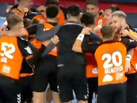 Minaur Baia Mare – HC Buzău 28-27! Băimărenii devin primii finaliști ai Supercupei României.