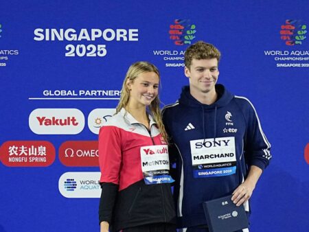 Leon Marchand și Summer McIntosh au fost declarați cei mai buni atleți ai Campionatului Mondial de la Singapore.