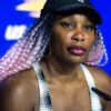 Iată o variantă refăcută a titlului: 

„Reacția lui Mats Wilander față de wild-cardul acordat lui Venus Williams (45 de ani) la US Open”
