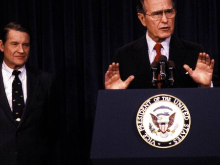 A încetat din viață singurul om care a fost atât director al FBI, cât și director al CIA! William H. Webster avea 101 ani.