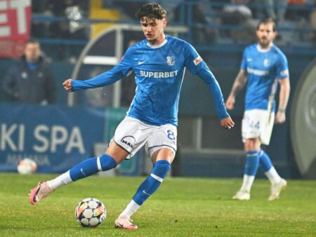 „Surpriză totală! Nicolas Popescu a fost prezentat oficial la un alt club din România”