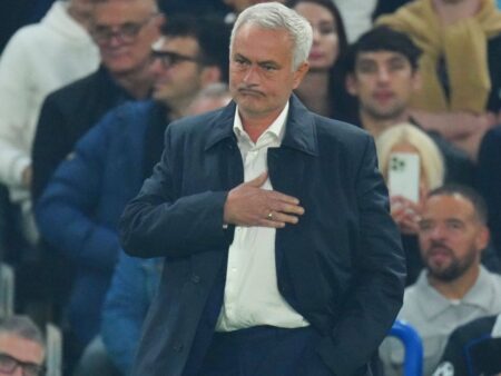 Jose Mourinho, momente încărcate de emoție pe Stamford Bridge » Primirea fanilor și reacția tehnicianului portughez
