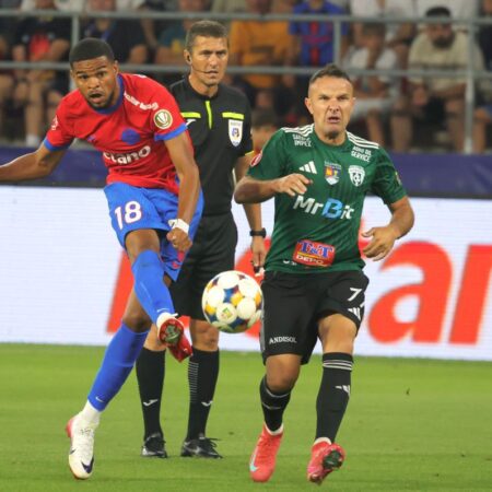 Părăsind Superliga, a fost prezentat oficial la noua sa echipă