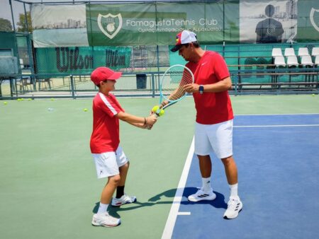 Antrenor român de tenis, stabilit de 18 ani în Cipru: „Siturile s-au dat peste cap” » Prețul chiriilor în Limassol + cine este sportivul-fenomen din țara Afroditei: „Ca Halep și Năstase”