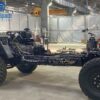 Iată o variantă reformulată pentru titlul tău:

„Aspectul primului vehicul blindat 4×4 fabricat în România”