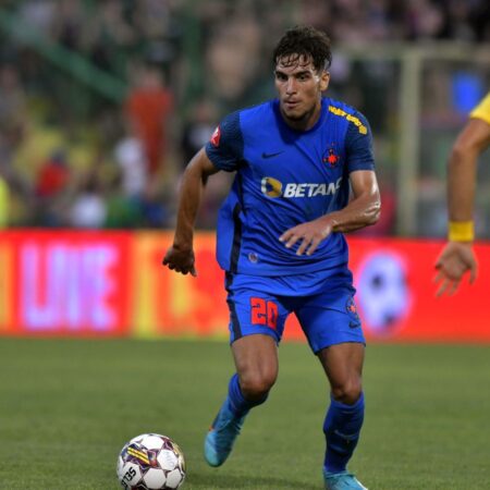 Dinamo continuă! Un fost jucător de la FCSB este pregătit să semneze.
