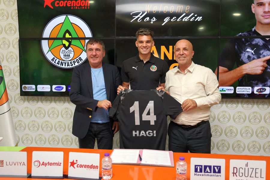 Ianis Hagi (26 de ani) a susținut prima conferință de presă în calitate de nou fotbalist al turcilor de la Alanyaspor Ianis, să ai spor la Alanyaspor!