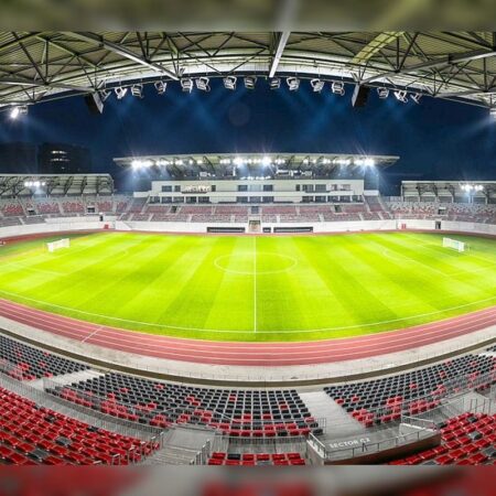 Clopoțelul răsună printre fluierile arbitrilor! Stadionul din Superligă devine școală pentru 350 de elevi.