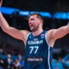 Luka Doncic într-o formă ofensivă de excepție, Slovenia avansează în „sferturi” la EuroBasket 2025
