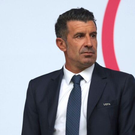 Luis Figo a dezvăluit ce jucător de la Barcelona ar aduce la Real Madrid.