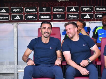 Ce jucători ar aduce Mihai Pintilii de la rivalele din Superligă » NU l-ar transfera pe Louis Munteanu