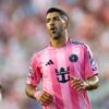 Luis Suárez a fost sancționat din nou sever, după ce l-a scuipat pe adversar în față.