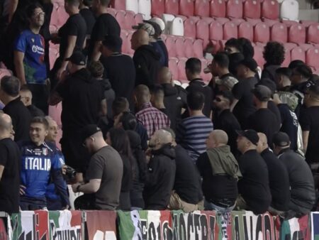 Fanii Italiei au refuzat să asculte imnul Israelului