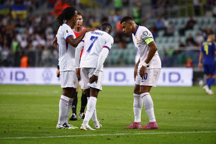 Ousmane Dembele simte că ceva nu este în regulă, Mbappe pare îngrijorat PSG, furioasă după ce 2 jucători s-au accidentat la echipa națională a Franței! Dugarry răspunde: „E doar vina clubului”