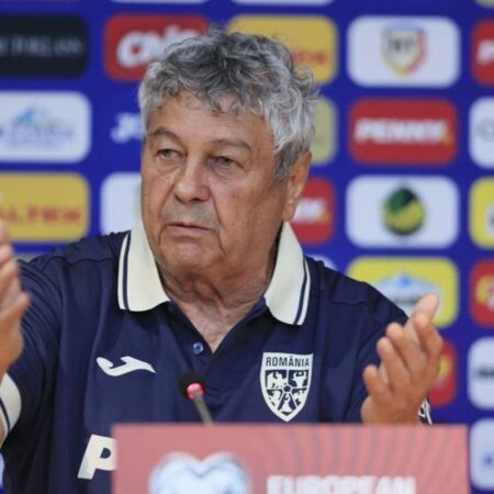 „Un îngeraș și un cap pătrat!”