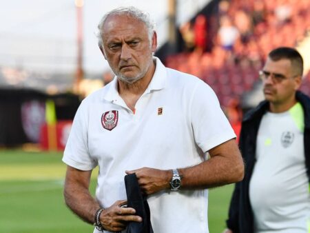 Când va reveni Louis Munteanu pe teren? » Mandorlini a dezvăluit și ce vedetă ar putea debuta la CFR Cluj în weekend.