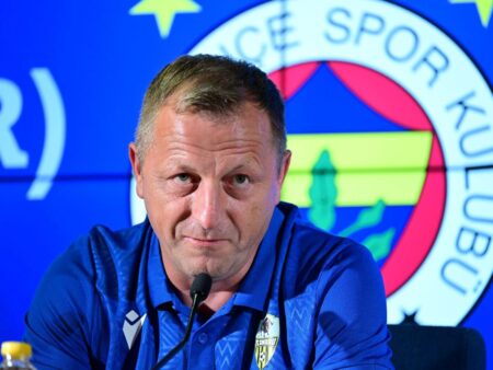 Moldova și-a ales noul selecționer după înfrângerea de 1-11 cu Norvegia » Debut la București
