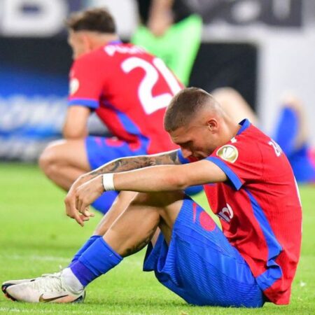 „Armata este condusă de pe câmpul de luptă, nu din palat”