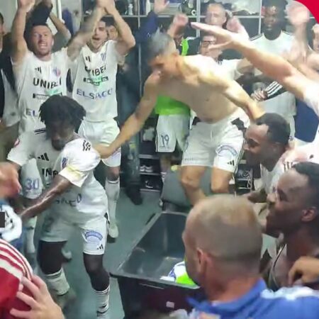 Fericirea jucătorilor de la FC Botoșani după succesul de 3-1 în fața FCSB-ului