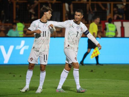 „Oameni care nu înțeleg nimic despre fotbal”