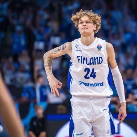 Surpriză în lumea baschetului! Cea mai tânără vedetă de la EuroBasket 2025 a semnat cu viitoarea rivală a lui U-BT Cluj-Napoca.