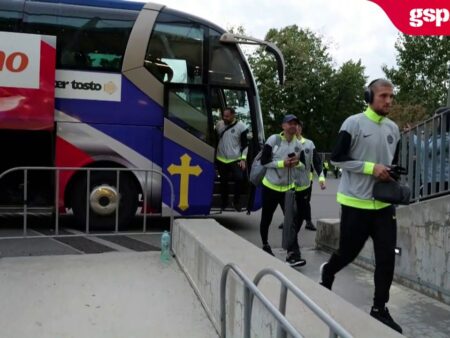 Echipa FCSB a ajuns la Arena Națională pentru confruntarea cu Oțelul