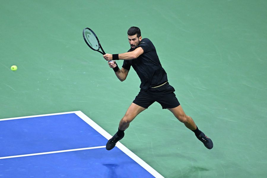 Novak Djokovic în acțiune la US Open Aryna Sabalenka, Jannik Sinner și Novak Djokovic, cei mai constanți jucători din 2025 în ceea ce privește semifinalele în turneele de Mare Șlem