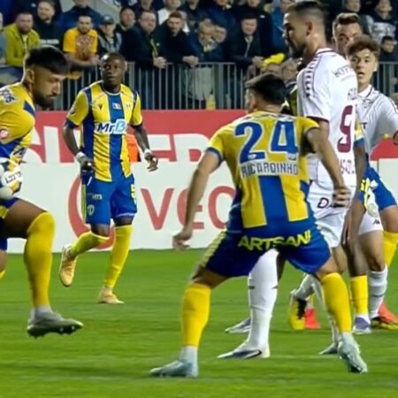 Marcel Bîrsan, criticat aspru de cei de la Petrolul pentru decizia care a condus la golul Rapidului: „Inventează!”