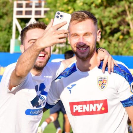 Doi jucători lipsesc de la antrenamentul naționalei de luni » Mircea Lucescu finalizează ultimele detalii